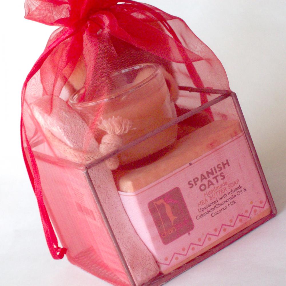 Red Organza Spa Cube Gift Set With Shea Butter Natural Soap on Luulla